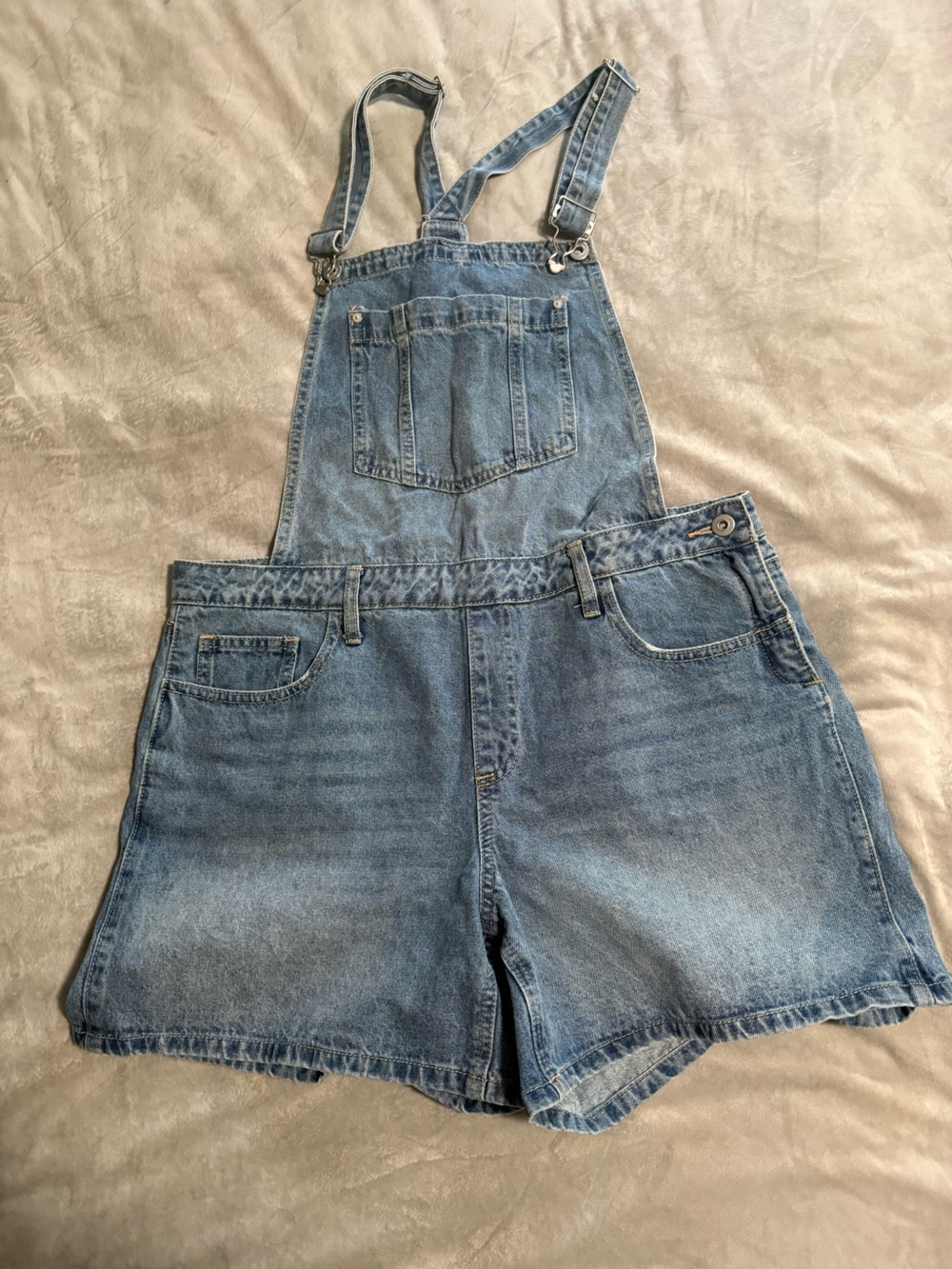 JustFab Light Blue Denim Overall Shorts